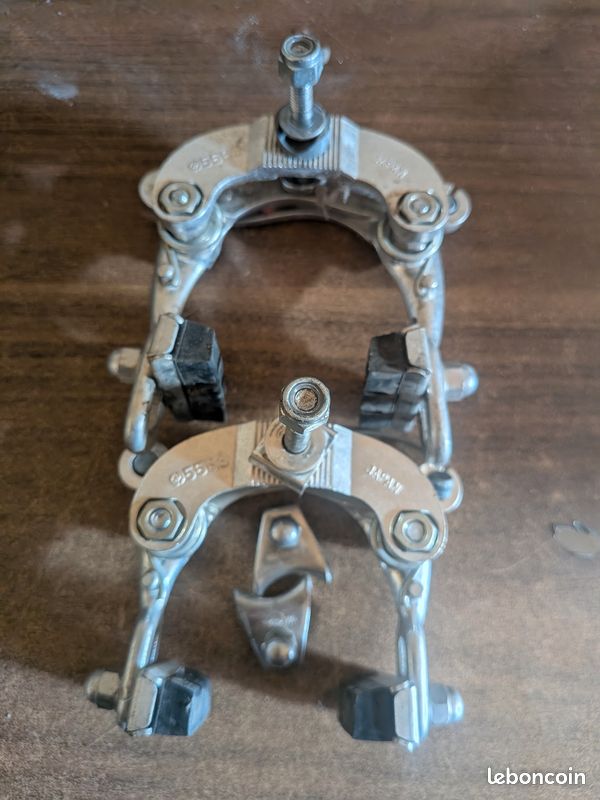 PAIRE D'ÉTRIERS DE Frein MOTOBECANE Vintage - Tirage Central - Vélo Ancien Franc EUR 24,90 - FR
