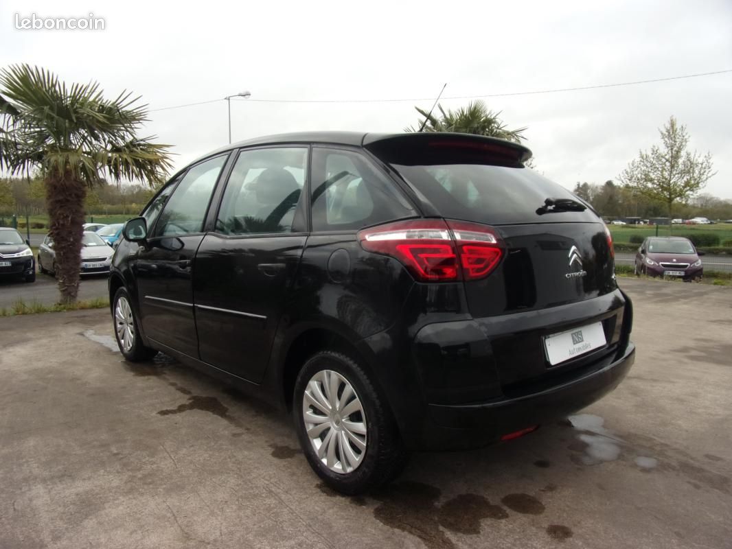 Citroën C4 Picasso VTi 120 Attraction (image 6)