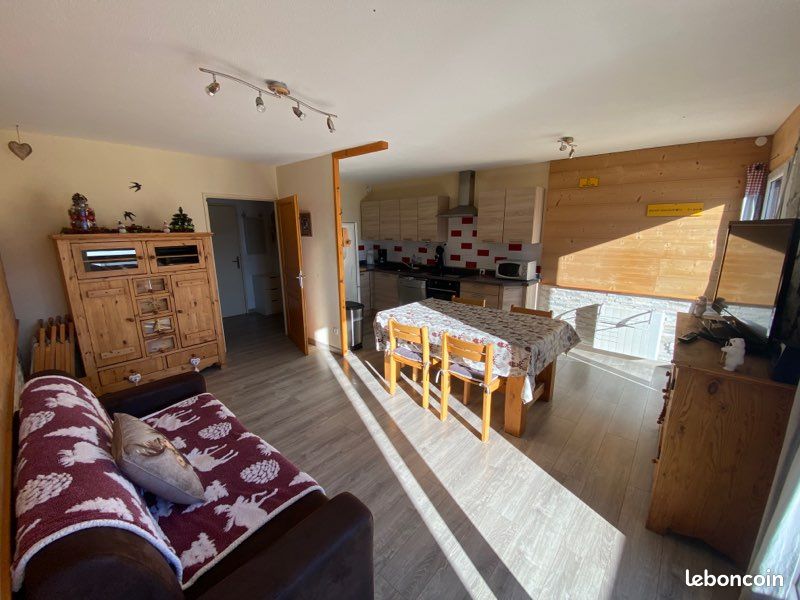 Nouveau Appartement 3 pièces 63 m² avec garage Wifi (image 1)