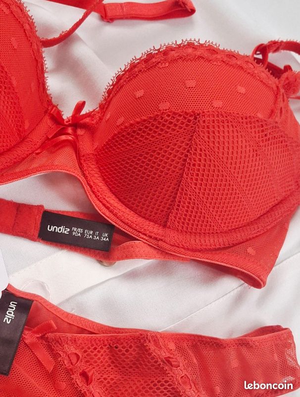 Soutien-gorge Push-up Undiz Bordeaux/rouge Taille 90A (75A EUR) - Neuf Sans étiquettes