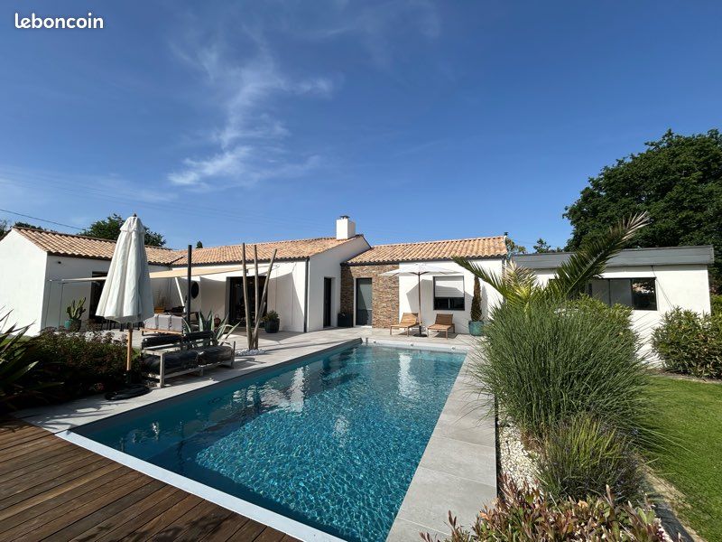 Maison 5 pièces 175 m² · à Froidfond · 175 m² · 485 000 €