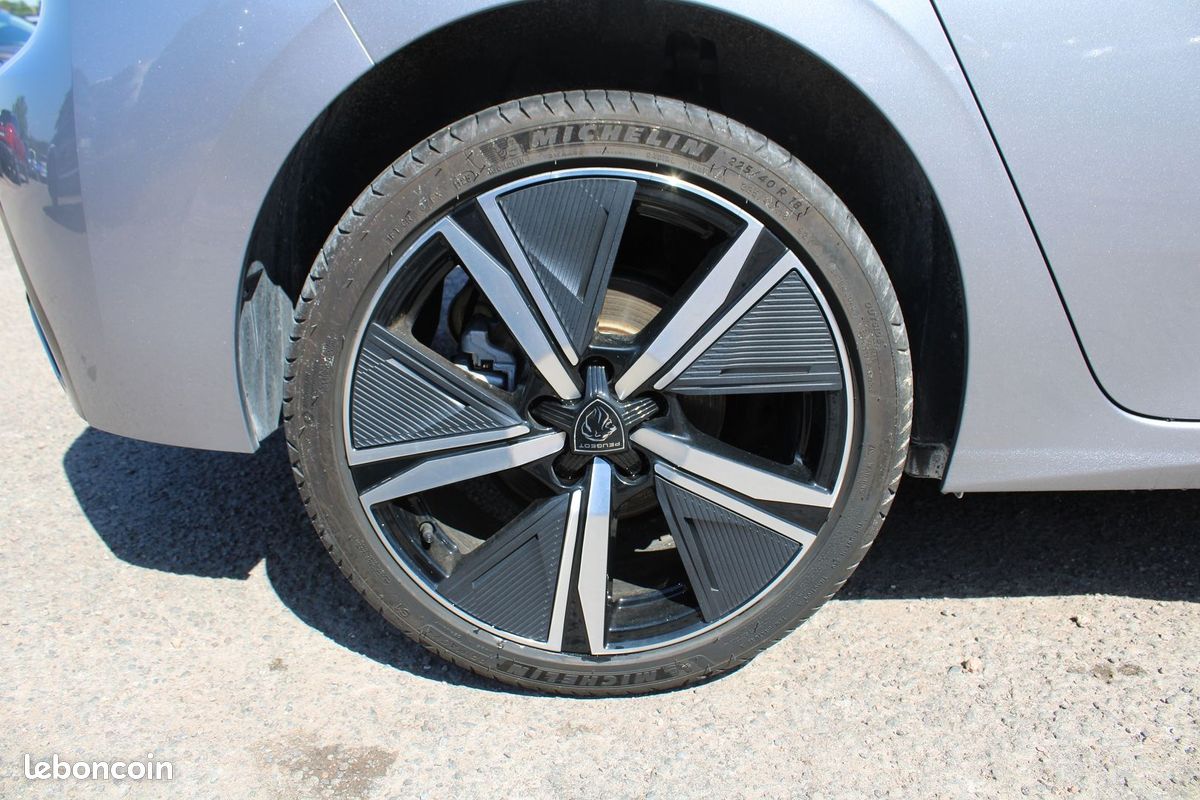 Peugeot 308 PHASE 4 GT HYBRID 145 DSC6 BOITE AUTO CUIR CAMÉRA 360 FULL LEDS RÉGULATEUR ADAPTATIF (image 6)