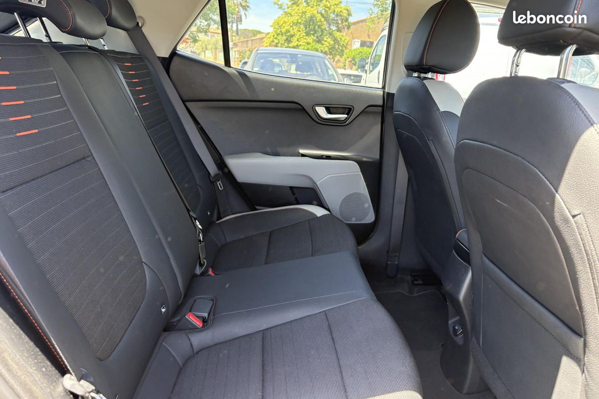 KIA STONIC 1.0 T-GDI - 100 - Stop&Go Design (image 14)