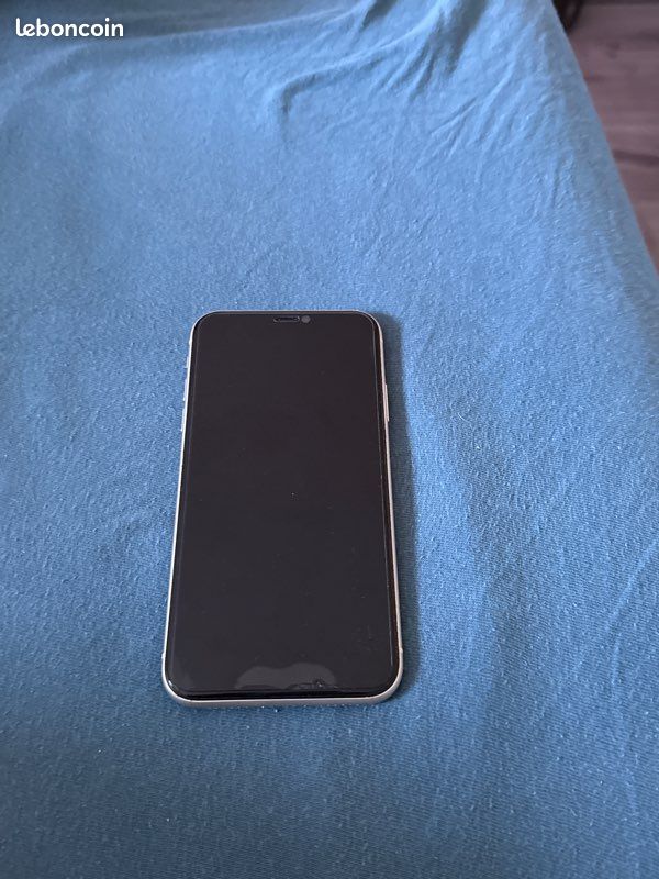 Iphone 11 (image 1)