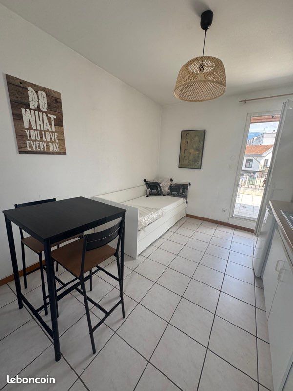 Appartement 1 pièce 17 m² · à Saint-Martin-d'Hères · 17 m² · 595 €/mois