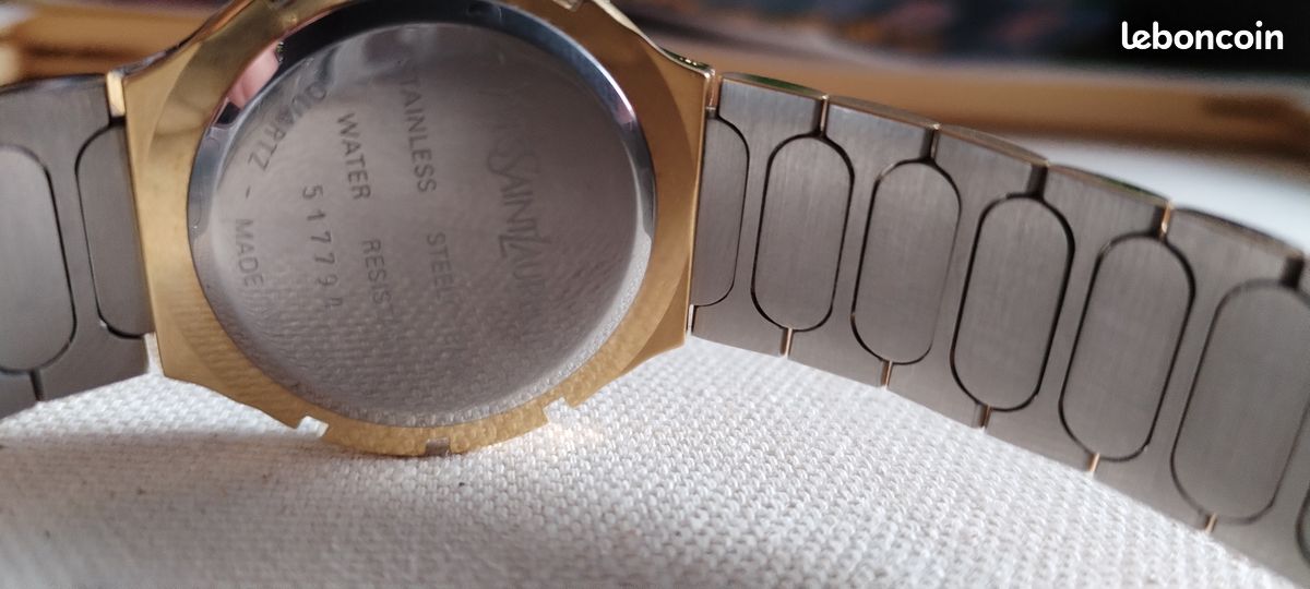 Vintage Yves Saint Laurent Montre à quartz pour femme YSL (image 5)