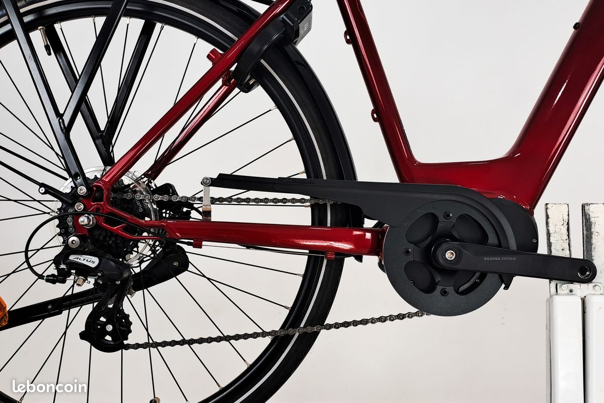 GITANE Organ ECentral Rouge, vélo de ville / VTC électrique en taille M, Vélo livré partout en