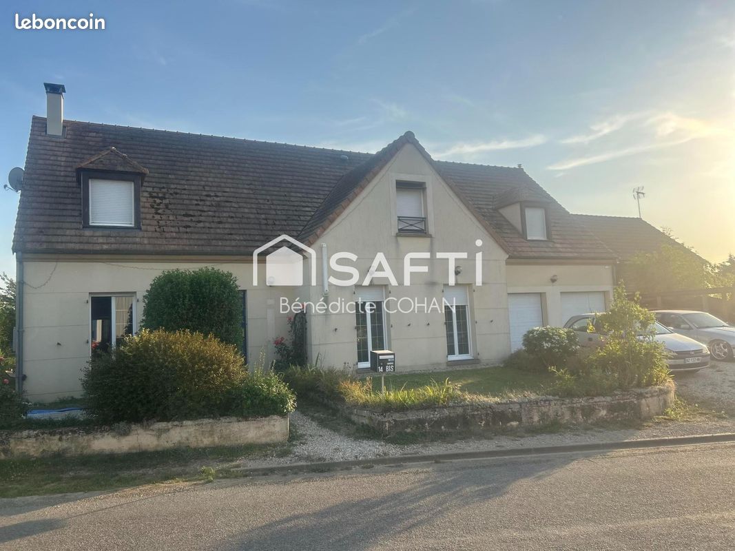 Maison 10 pièces 250 m² · à Les Villages Vovéens · 250 m² · 350 500 €