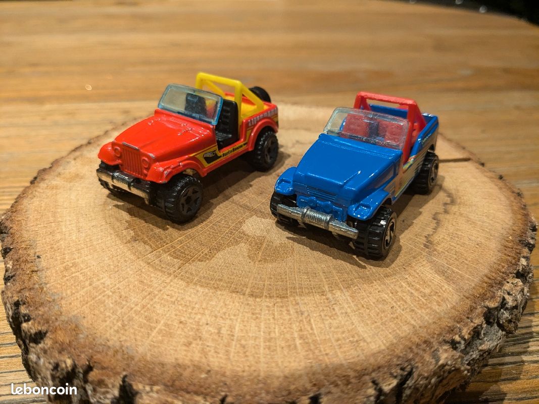 x Hot wheels Jeep Wrangler CJ7 Jeux Jouets