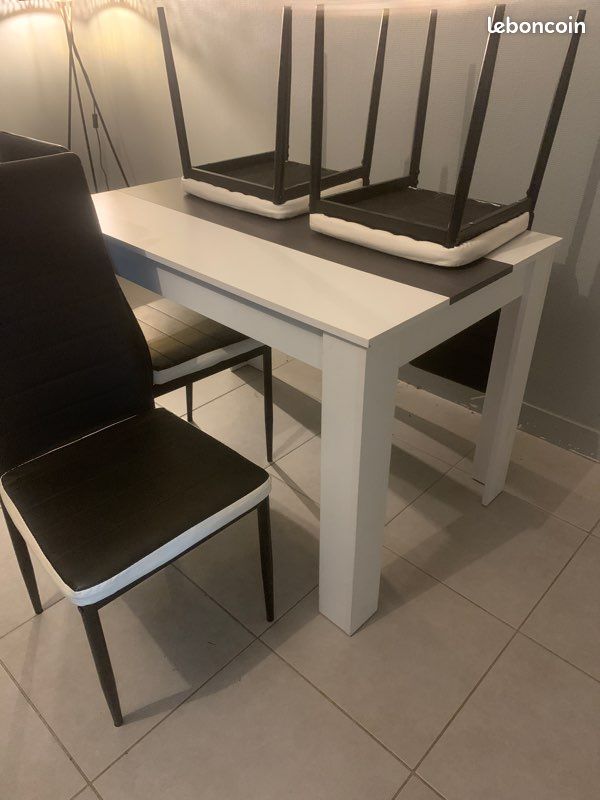 Table à manger (image 1)
