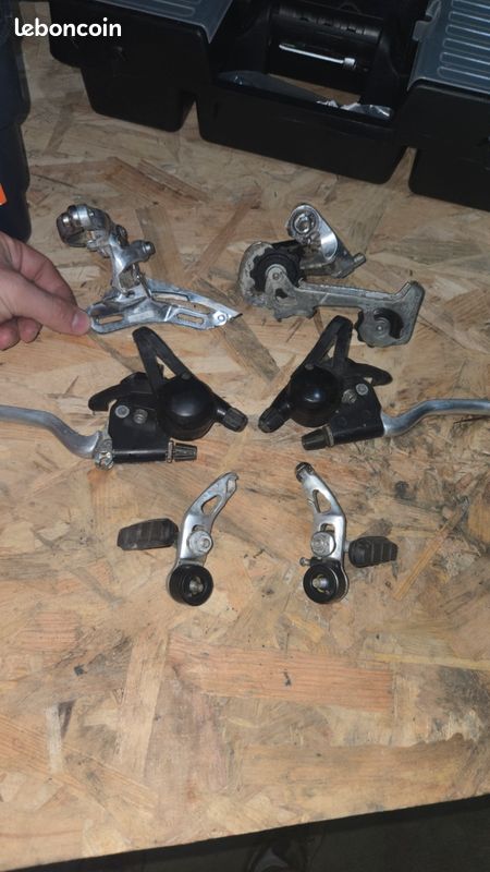 Groupe Shimano Altus A20 (image 2)