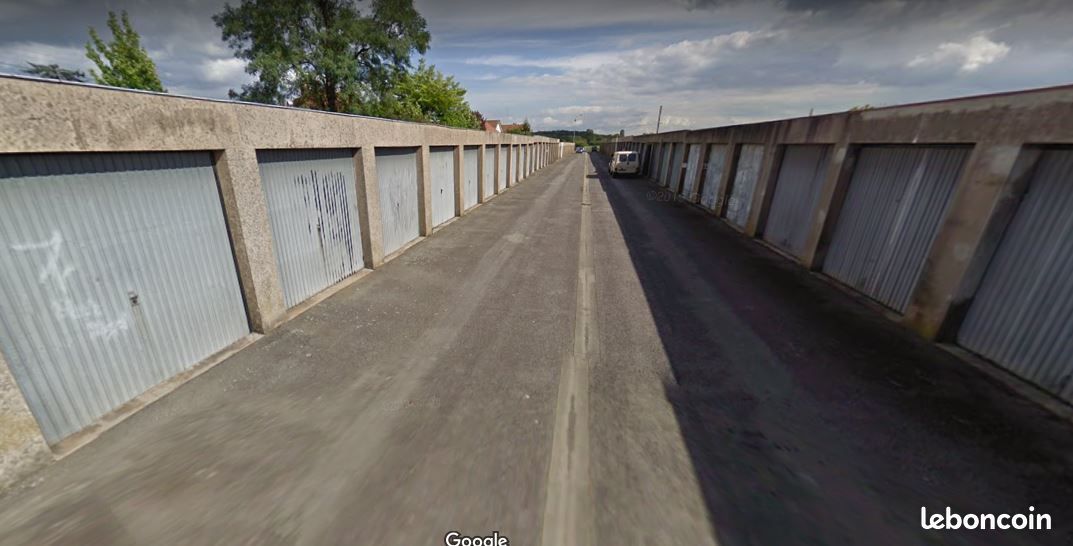 Garage à louer à yutz · 120 €/mois