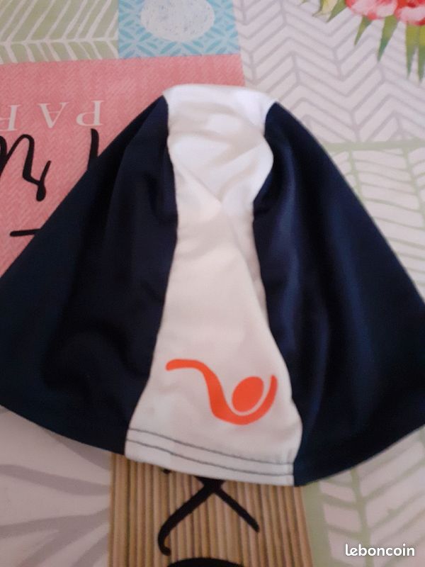 Bonnet de bain (image 1)