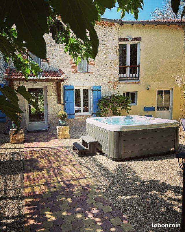 Gîte 11 personnes avec piscine / jacuzzi (image 7)