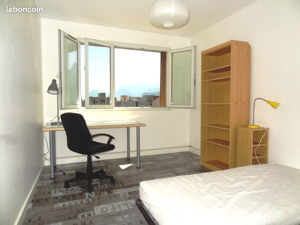 Appartement 1 pièce 12 m² · à Grenoble · 12 m² · 376 €