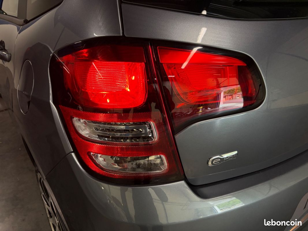 Citroën C3 1.6 HDi 92 Tendance confort (image 26)