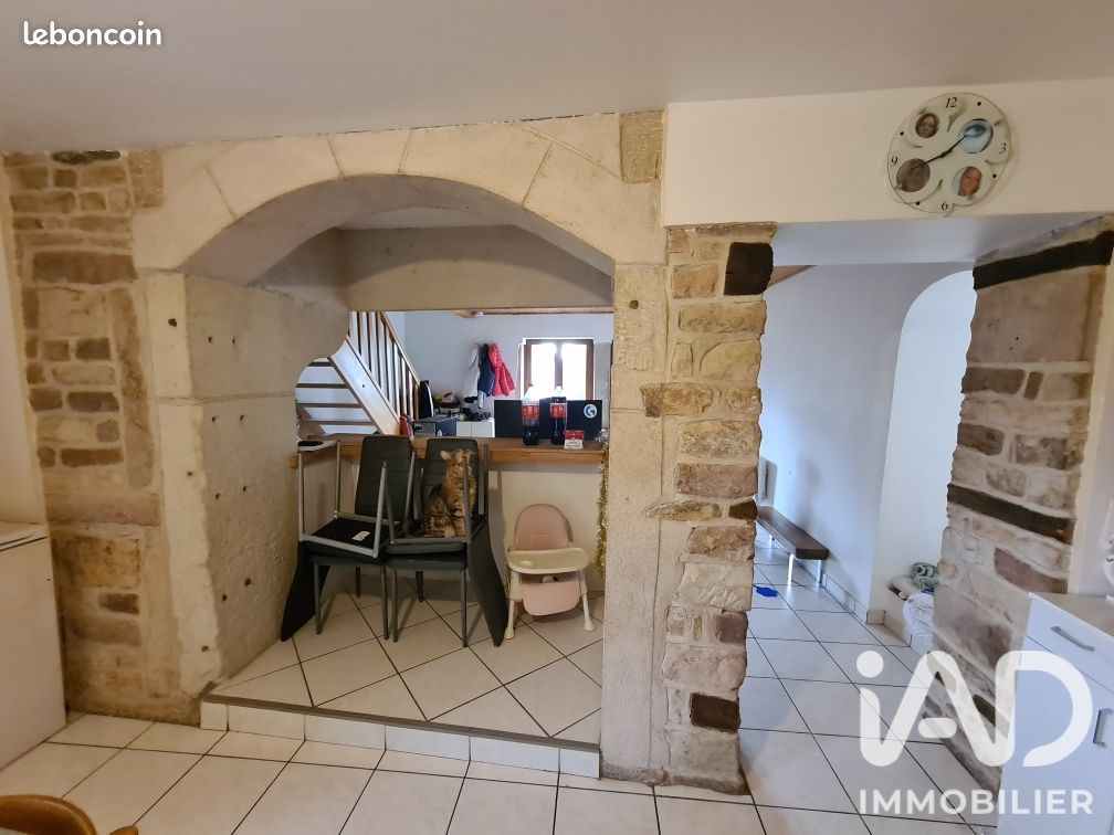 Maison 4 pièces 150 m² · à La Vôge-les-Bains · 150 m² · 128 500 €