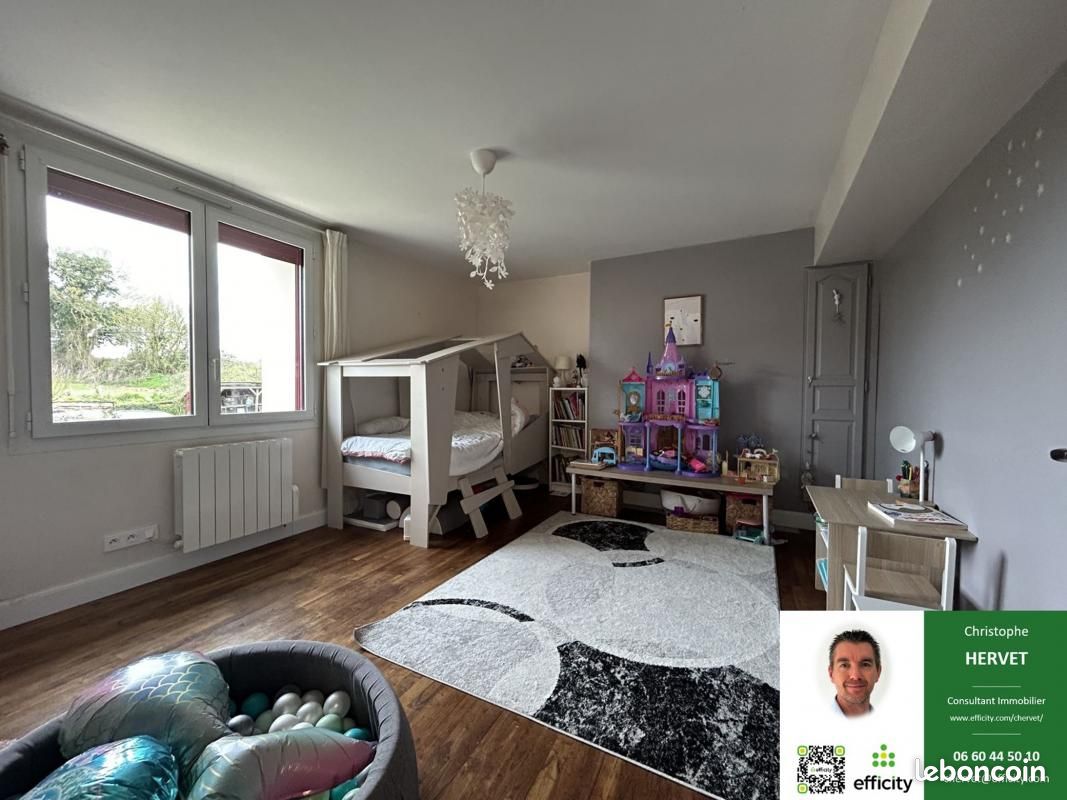 Maison 5 pièces 142 m² - Champniers 16430 (image principale 5)