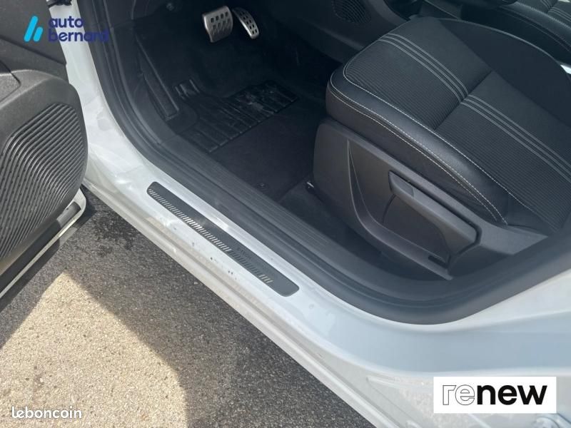 Renault Captur 1.6 E-Tech hybride 145ch Engineered (image 20)