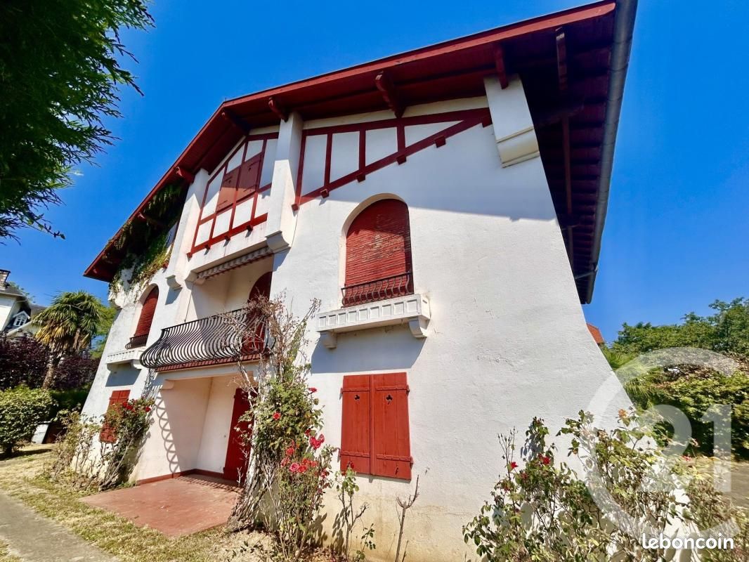 Maison 6 pièces 215 m² · à Pau · 215 m² · 499 900 €
