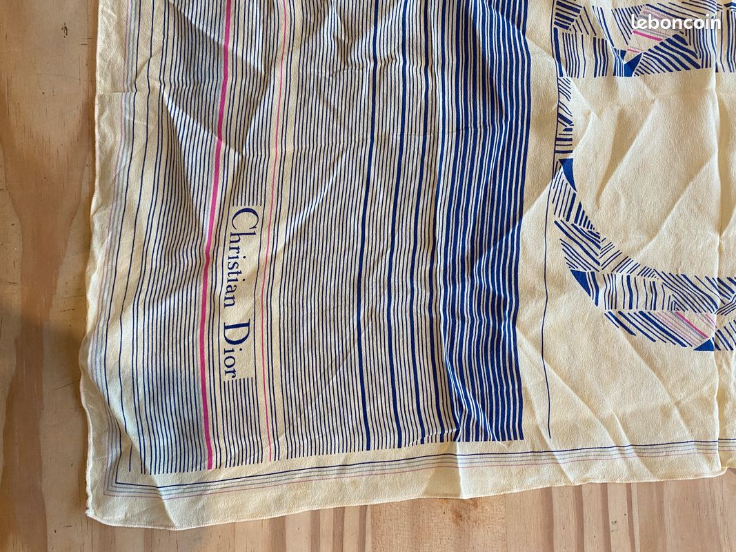 Foulard soie Christian Dior (image 2)