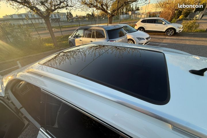 Volkswagen Tiguan 2.0 TDI 150 DSG7 Carat Exclusive / CARPLAY / TOIT OUVRANT / CAMERA 360 / REGULATEUR ACC (image 28)