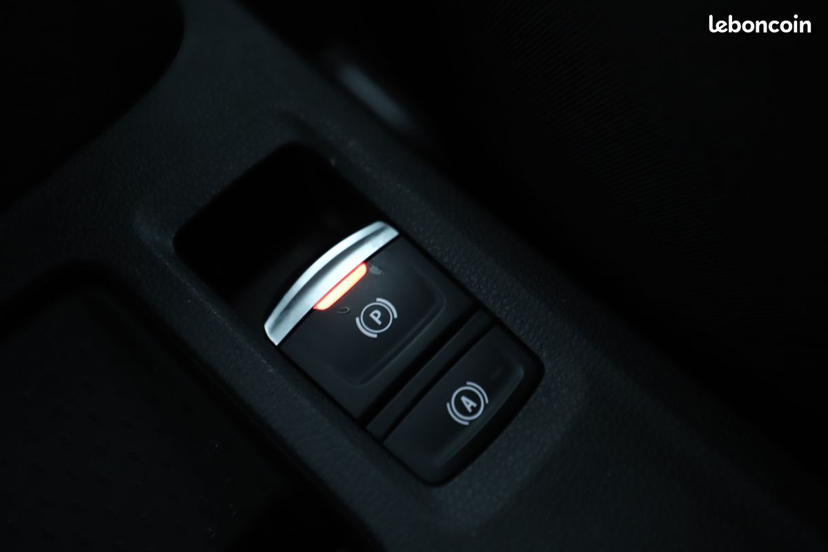 Renault Captur 1.0 TCe Intens 101 ch (image 26)