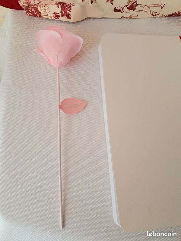 Boite Lancome carnet avec rose (image 6)