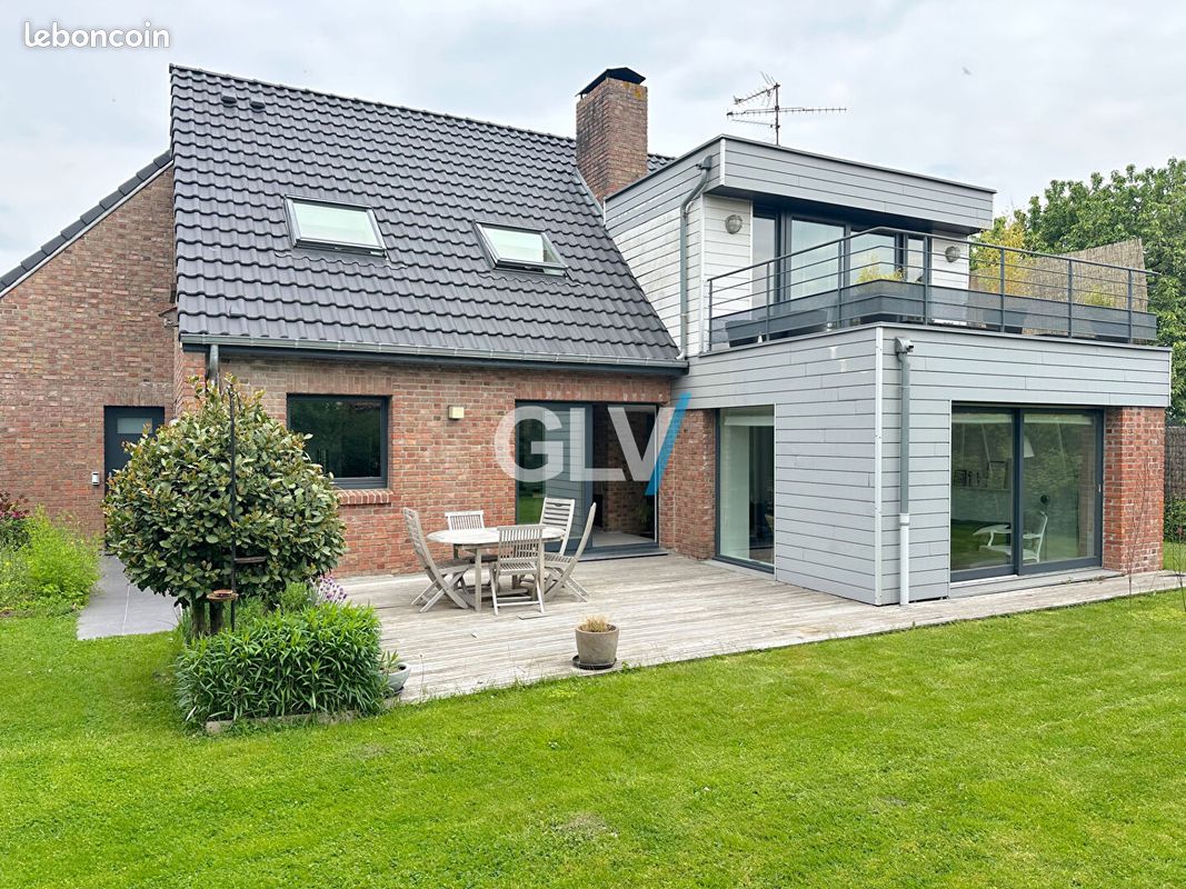 Maison 6 pièces 178 m² · à Sainghin-en-Mélantois · 178 m² · 760 000 €