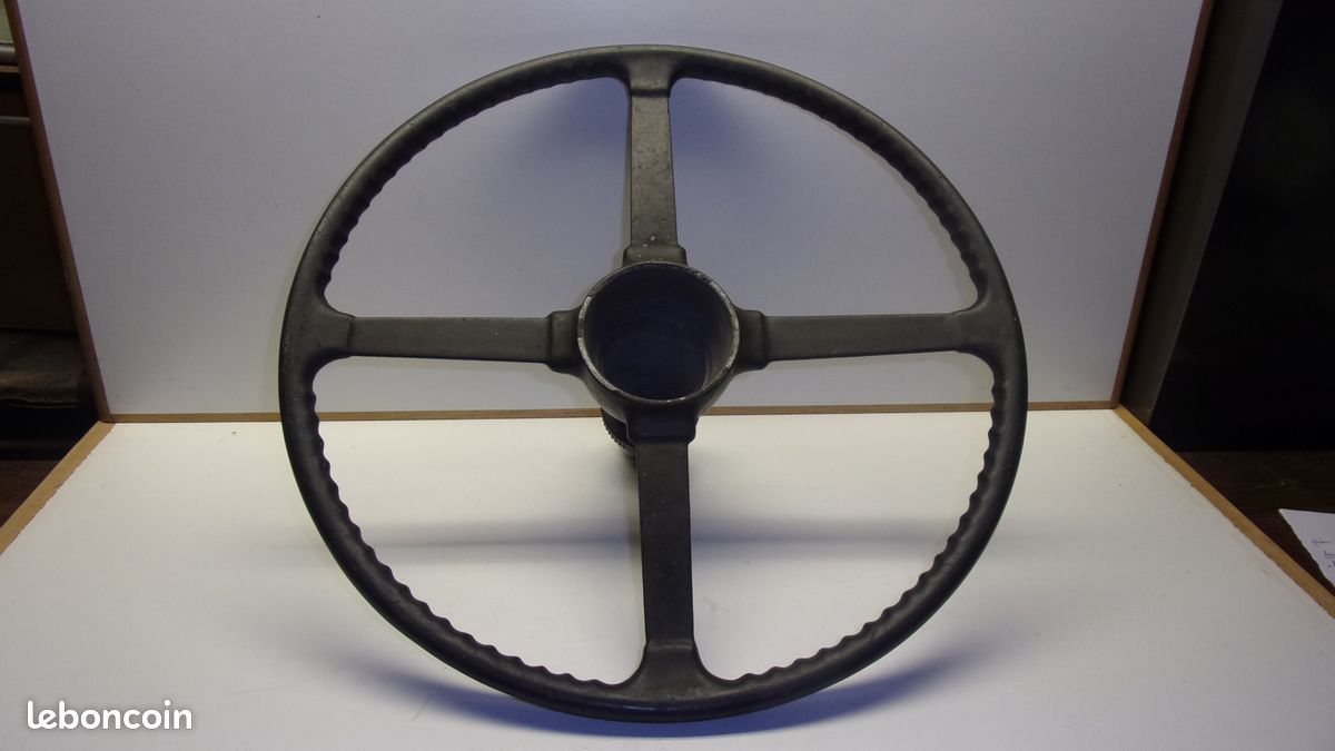 Volant Jaguar XK d'origine BLUEMELS ADJUSTABLE WHEEL (image 1)