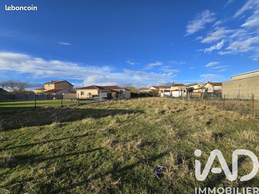 Terrain 816 m² · à Lezoux · 816 m² · 65 000 €