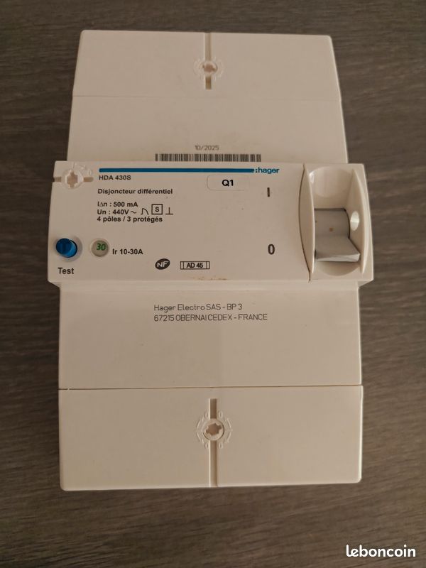 Hager Disjoncteur de branchement différentiel 4p 10/30A HDA 430S 500ma sélectifs (image 1)