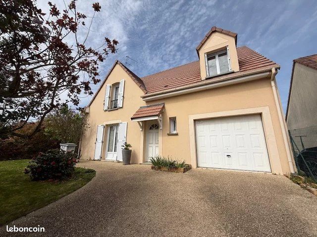 Maison 6 pièces 117 m² · à Ollainville · 117 m² · 359 900 €