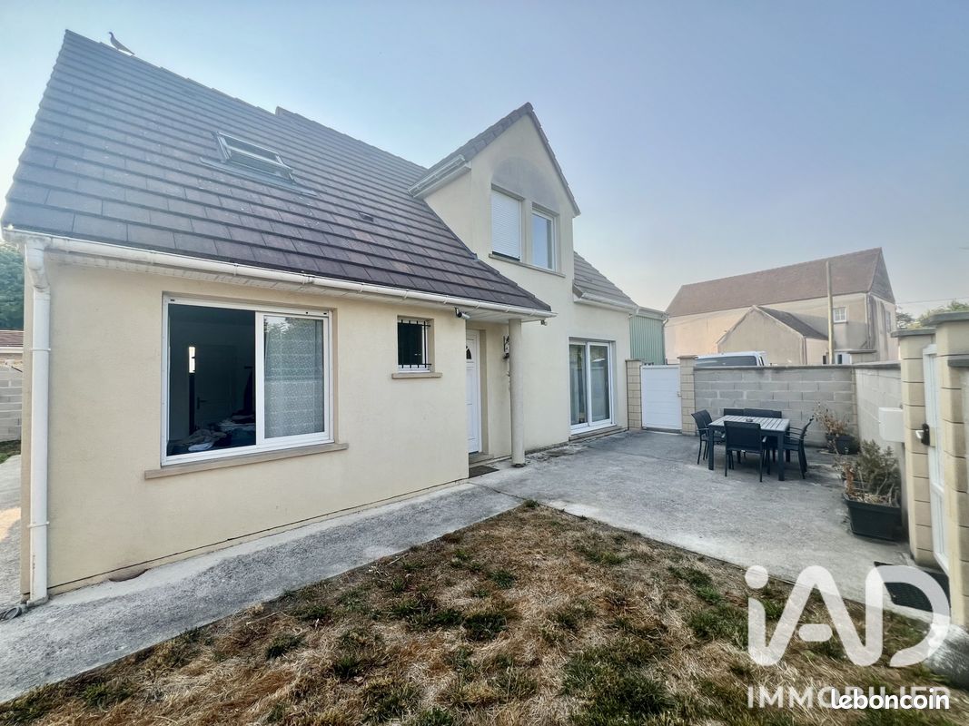 Maison 6 pièces 120 m² · à Chevru · 120 m² · 294 000 €
