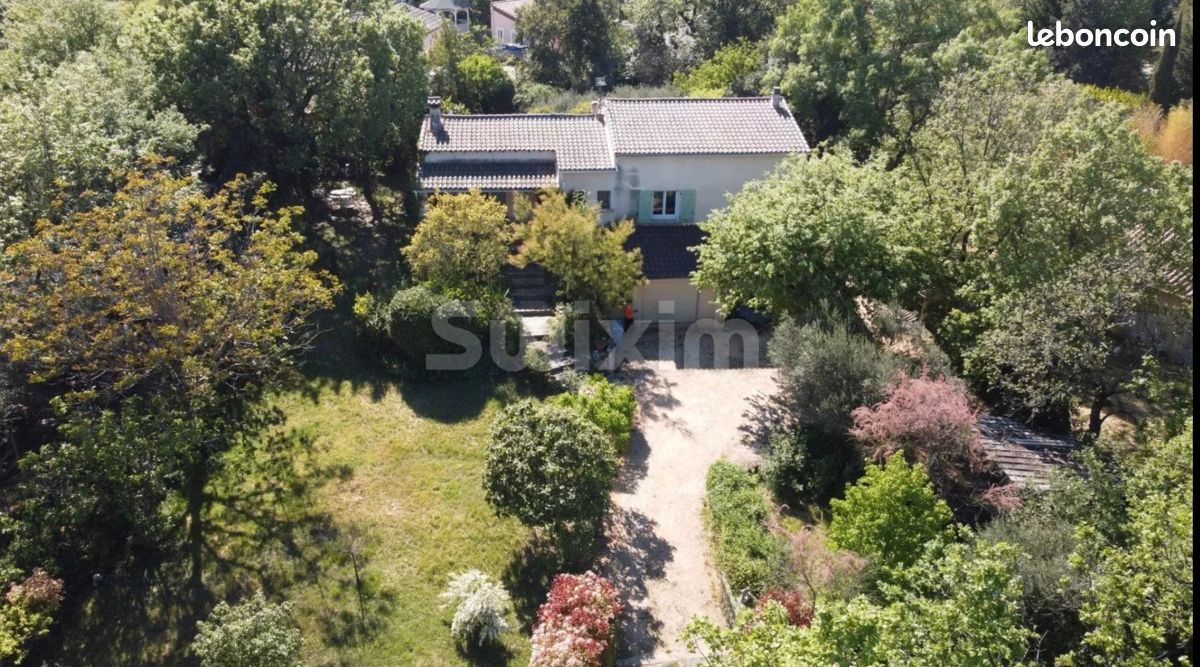 Maison 6 pièces 100 m² · à Deaux · 100 m² · 220 000 €