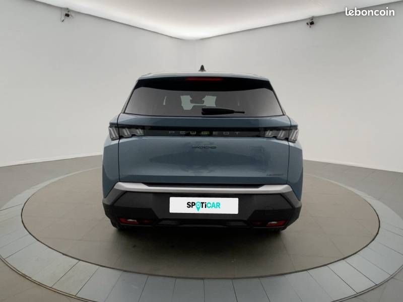 Peugeot 5008 Hybrid 145 ch e-DCS6 Allure (image 5)