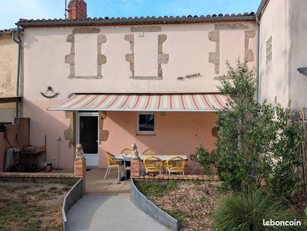 Maison 3 pièces 75 m² · à Mesnard-la-Barotière · 75 m² · 184 000 €