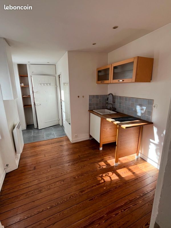 Appartement 2 pièces 22 m² · à Versailles · 22 m² · 760 €/mois