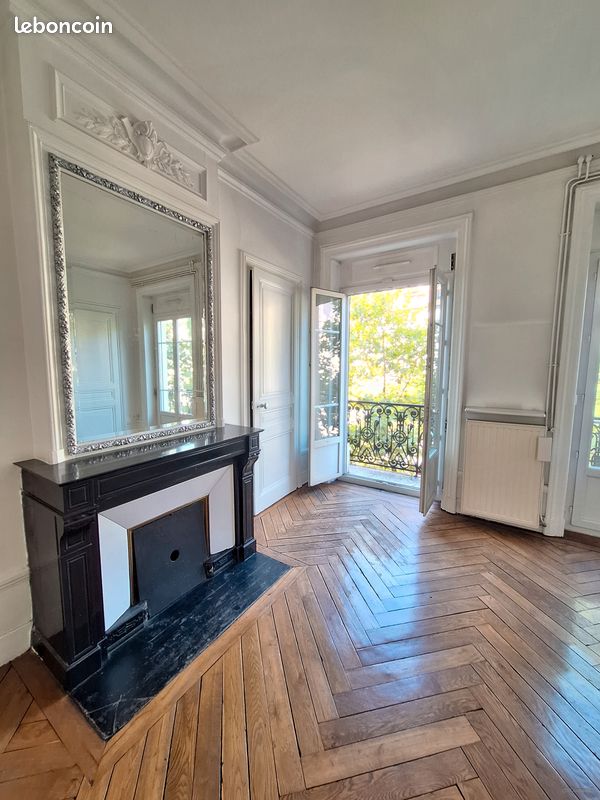 Appartement 4 pièces 122 m² · à Saint-Étienne · 122,4 m² · 159 000 €