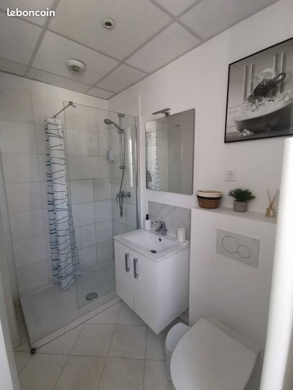 Studio moderne au coeur de Cannes (image 4)