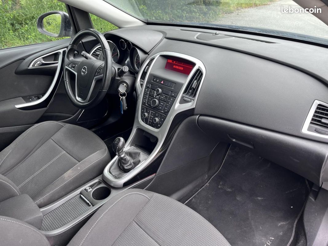 OPEL ASTRA 1.7 CDTI - 125 - Sport DISTRIBUTION ET EMBRAYAGE NEUF (image 21)