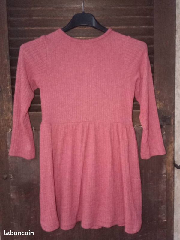 Robe Kiabi taille 6 ans très douce (image 2)