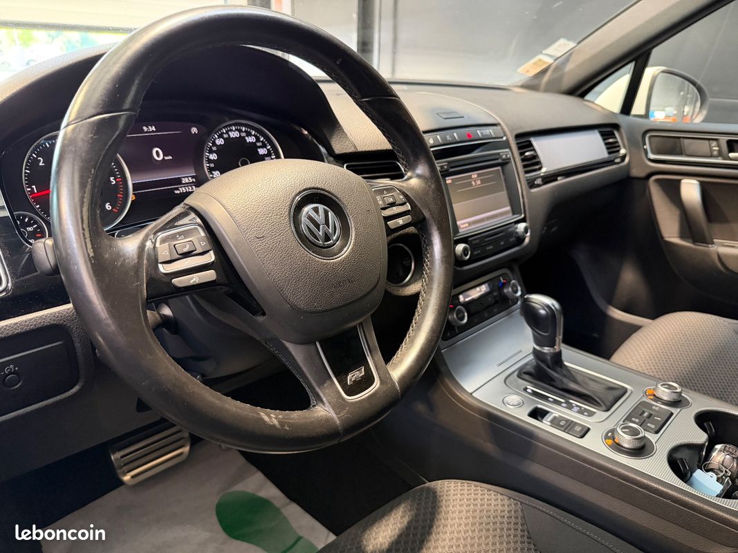 Volkswagen Touareg 3,0L V6 TDI 262Ch R-LINE BVA8 4X4 (image 9)