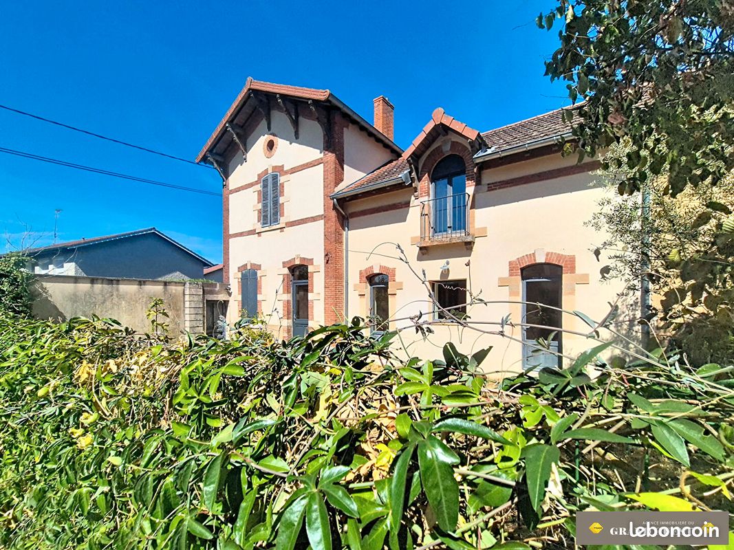 Maison 6 pièces 126 m² · à Lentilly · 126 m² · 395 000 €