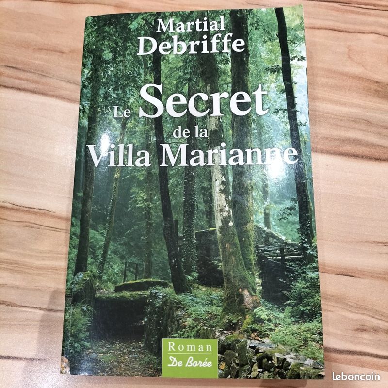 Roman"Le secret de la Villa Marianne" de Martial Debriffe (image 1)