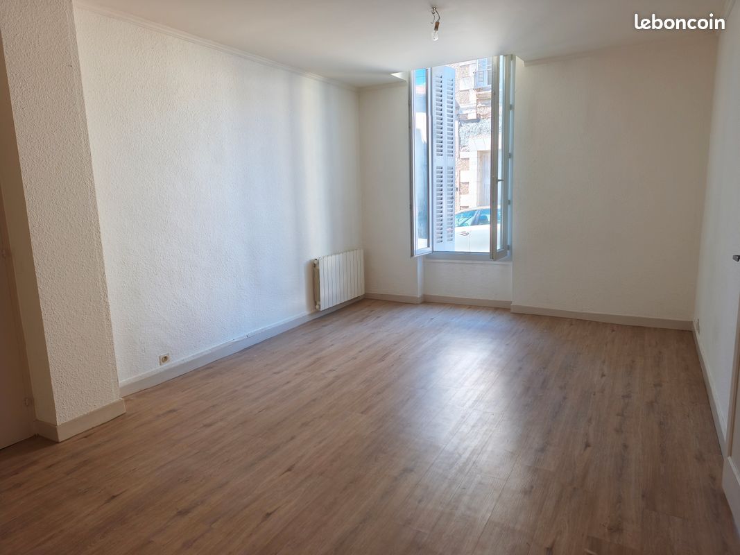 Appartement 2 pièces 56 m² · à Lusignan · 56 m² · 420 €
