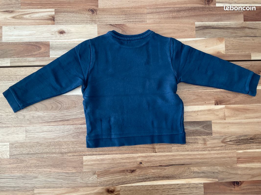 pull bebe fille en mailles variees et etoiles en sequins multicolore