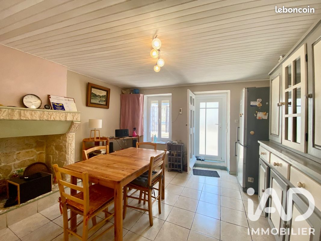 Maison 3 pièces 68 m² · à Coursan · 68 m² · 80 000 €