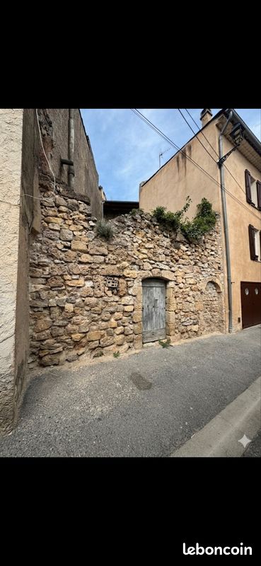 Terrain à bâtir / Ruine avec projet maison de village à Varages · à Tavernes · 23 000 €