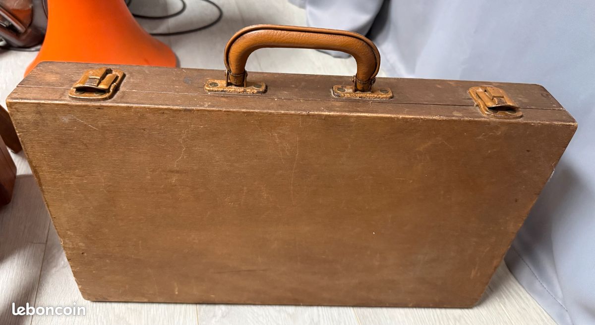Valise en bois vintage (image 2)